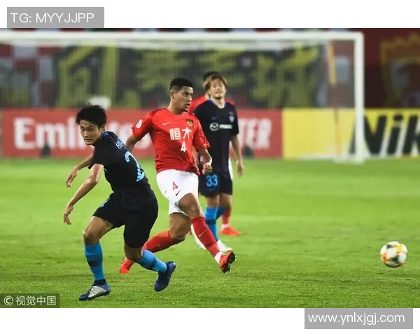 恒大与广岛三箭激战日本球迷热议赛况与精彩瞬间